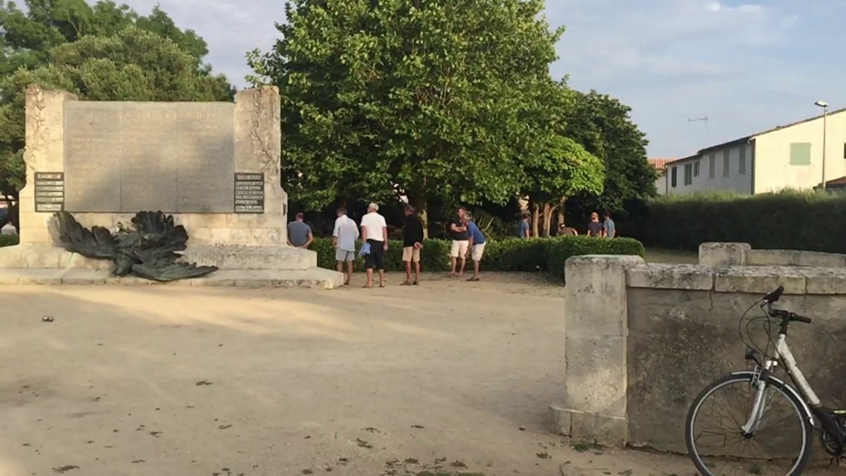 Le Square rénové de la Couarde sur Mer